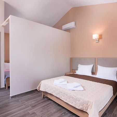 Kapsogeorgis Rooms 基尼拉 外观 照片
