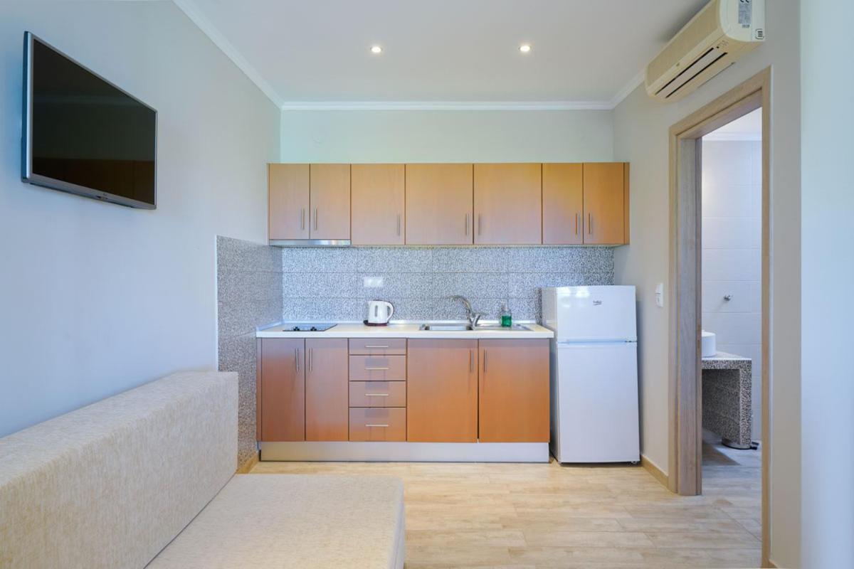 Kapsogeorgis Rooms 基尼拉 外观 照片